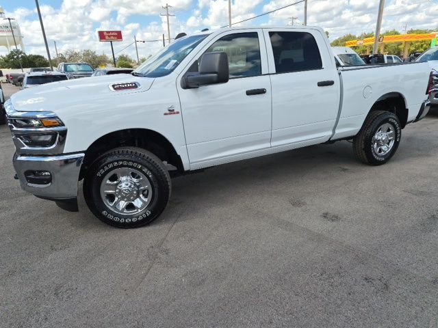 2026 RAM 2500 Tradesman - Photo 3