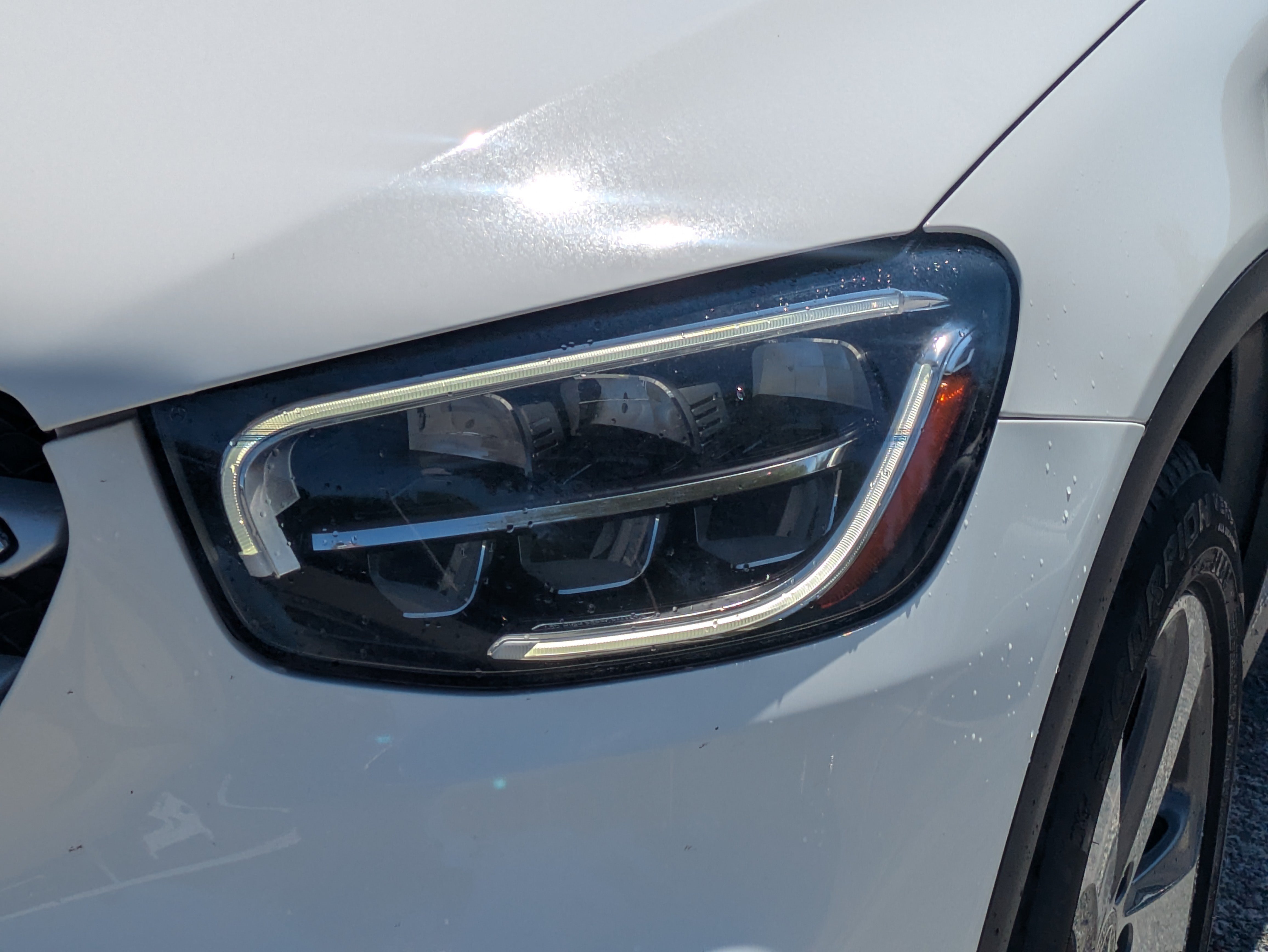 Used 2022 Polar White Mercedes-Benz GLC 300 image 9
