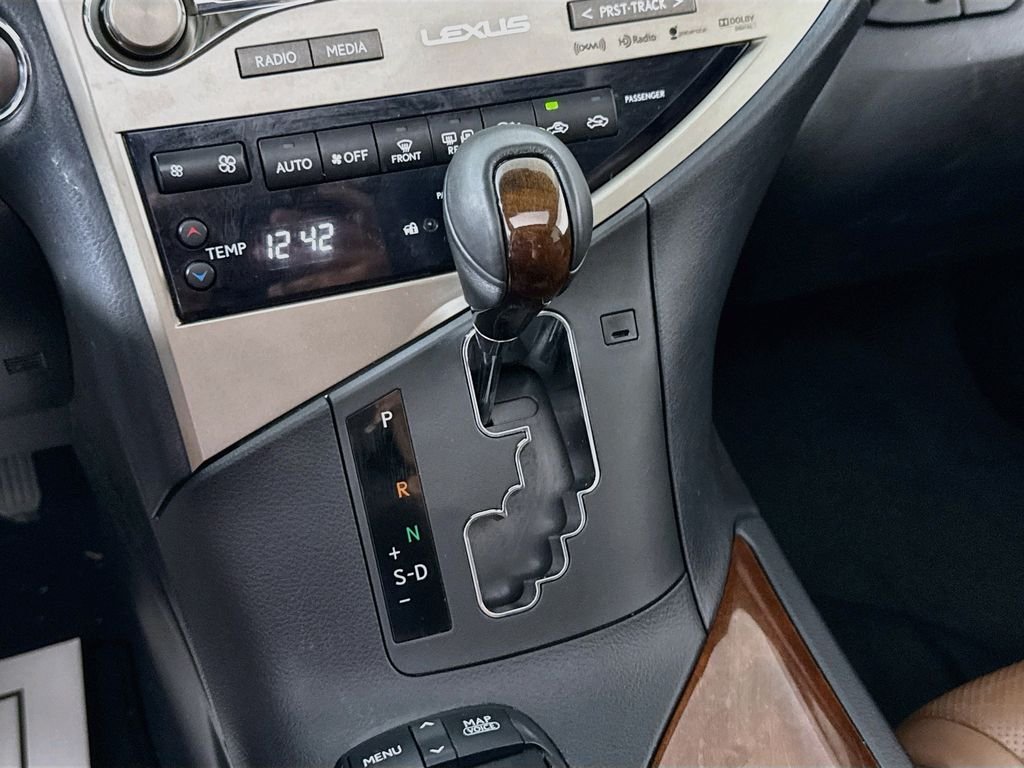 Used 2015 Obsidian Lexus Base image 21