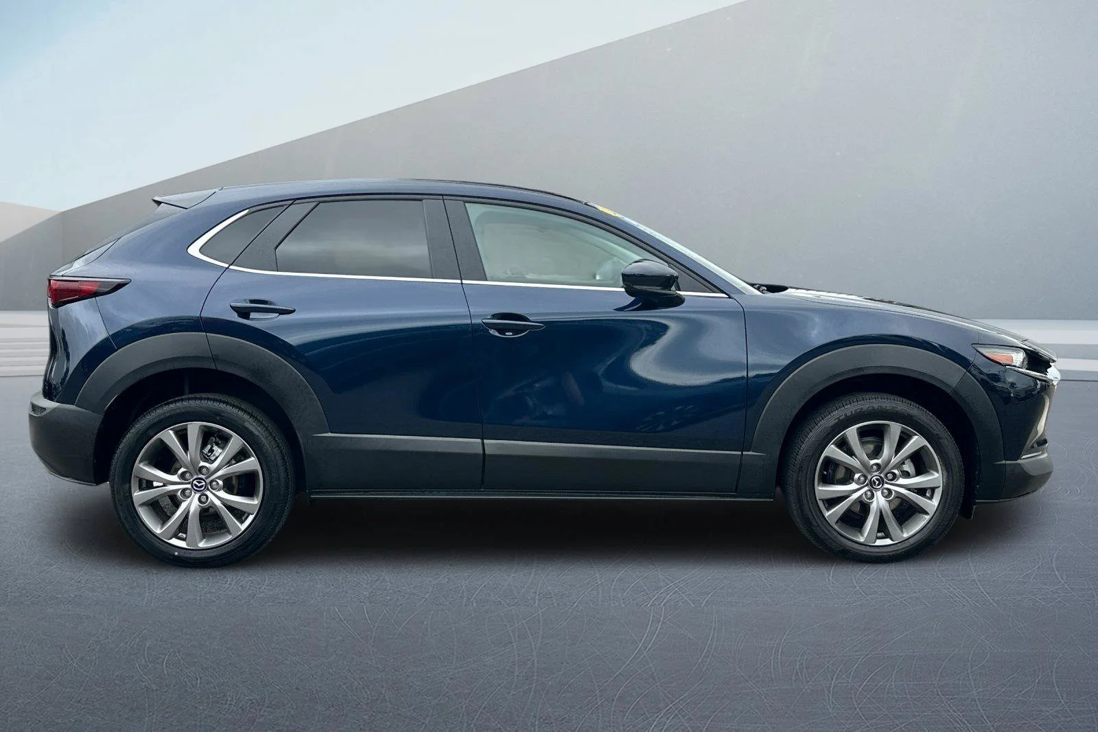 Used 2021 Crystal Blue Mazda Select image 3