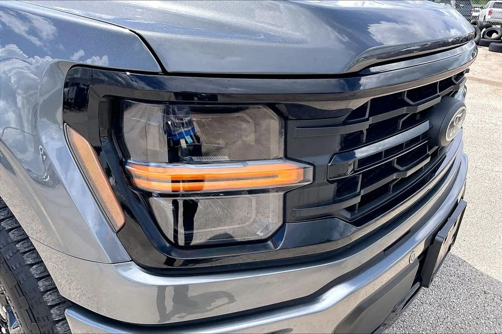 Used 2026 Gray Ford XLT image 33