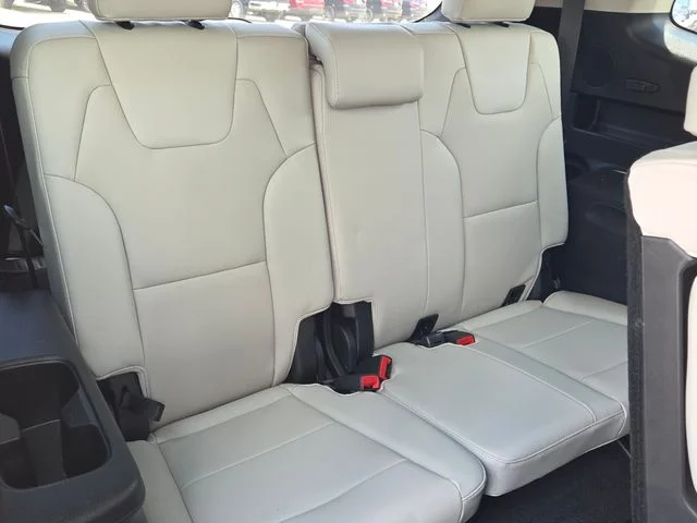 Used 2020 Black Kia EX image 17