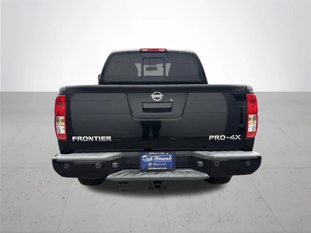 Used 2018 Black Nissan PRO-4X image 7