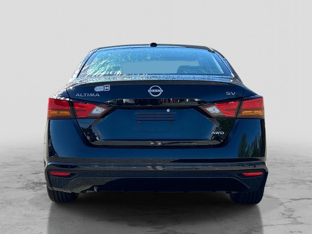 Used 2024 Black Nissan 2.5 SV image 4