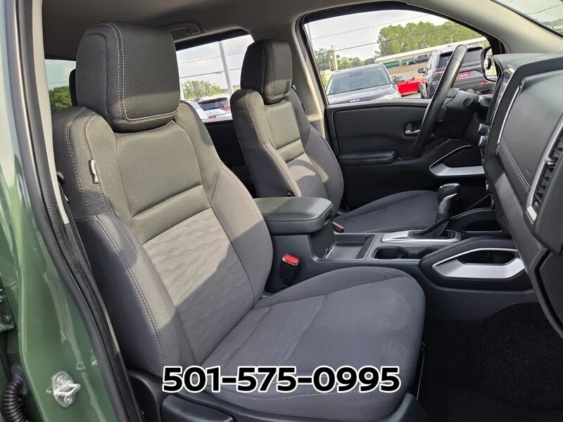 Used 2023 Green Metallic NISSAN CREW CAB 4X2 SV AUTO LONG BED image 18