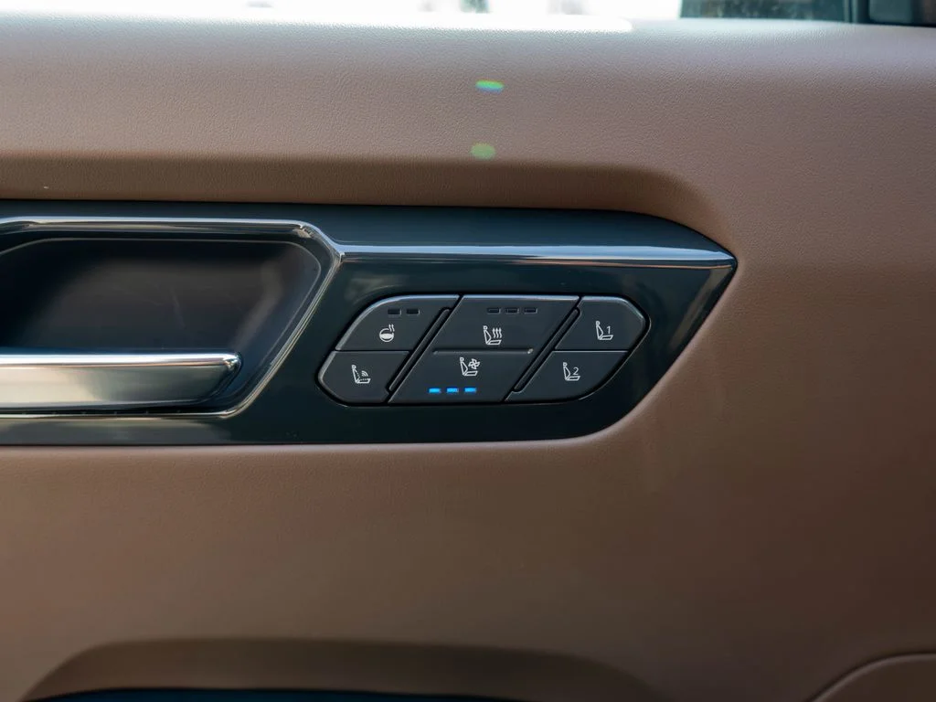 New 2026 Wolf Gray / Black Roof Kia GT-Line AWD image 21