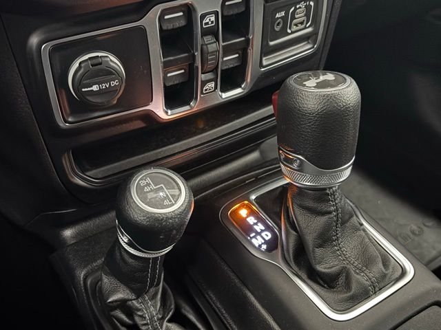 Used 2024 White Jeep Sahara image 31