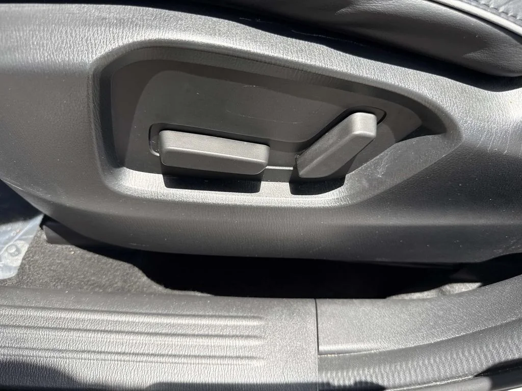 Used 2024 Silver Mazda 2.5 S Select Package image 26