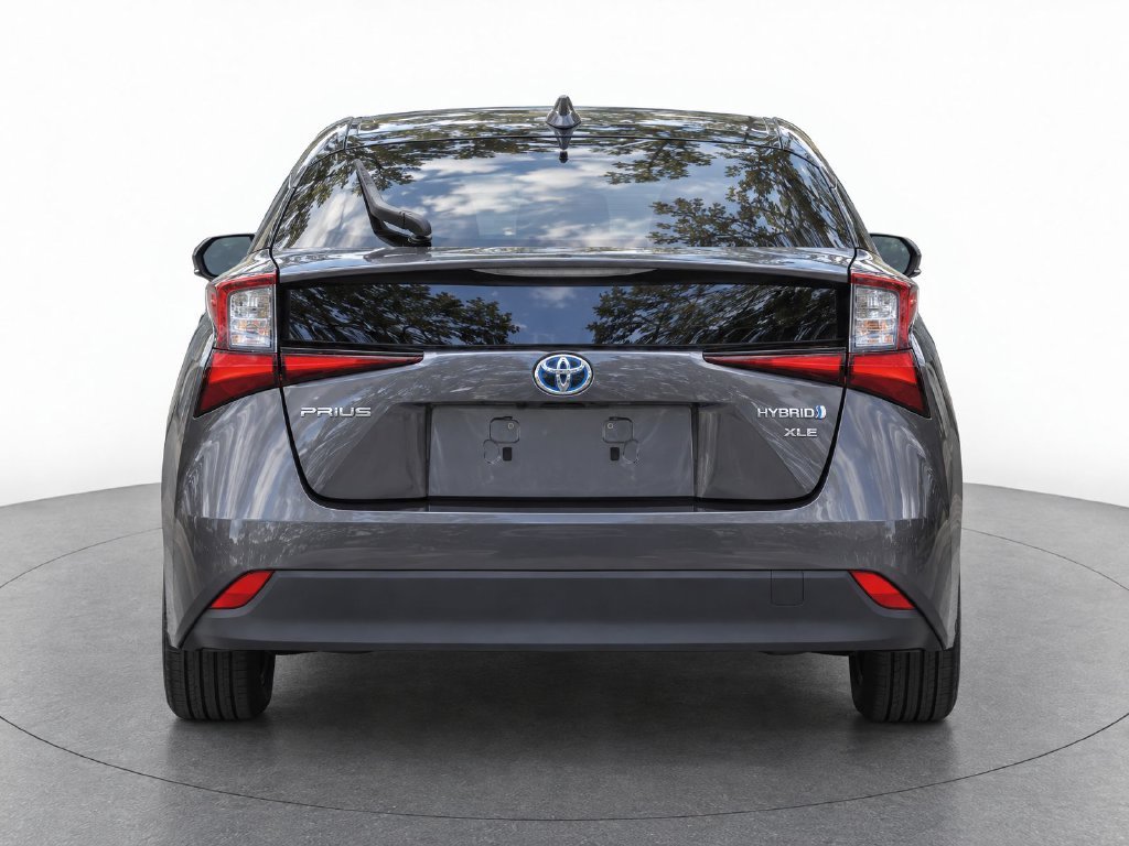 Used 2022 Gray Toyota XLE image 7
