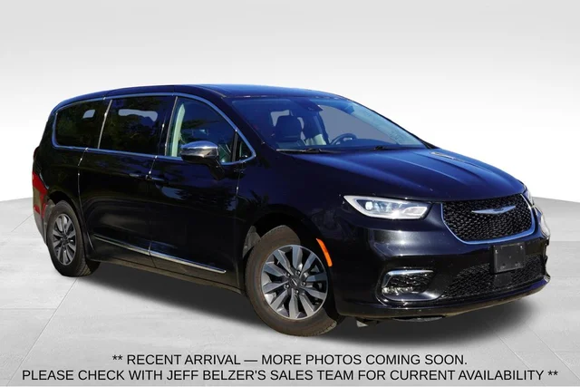 2023 Chrysler Pacifica Hybrid Limited