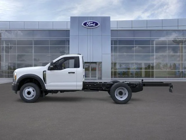 New 2026 Oxford White Ford F-550® XL image 26