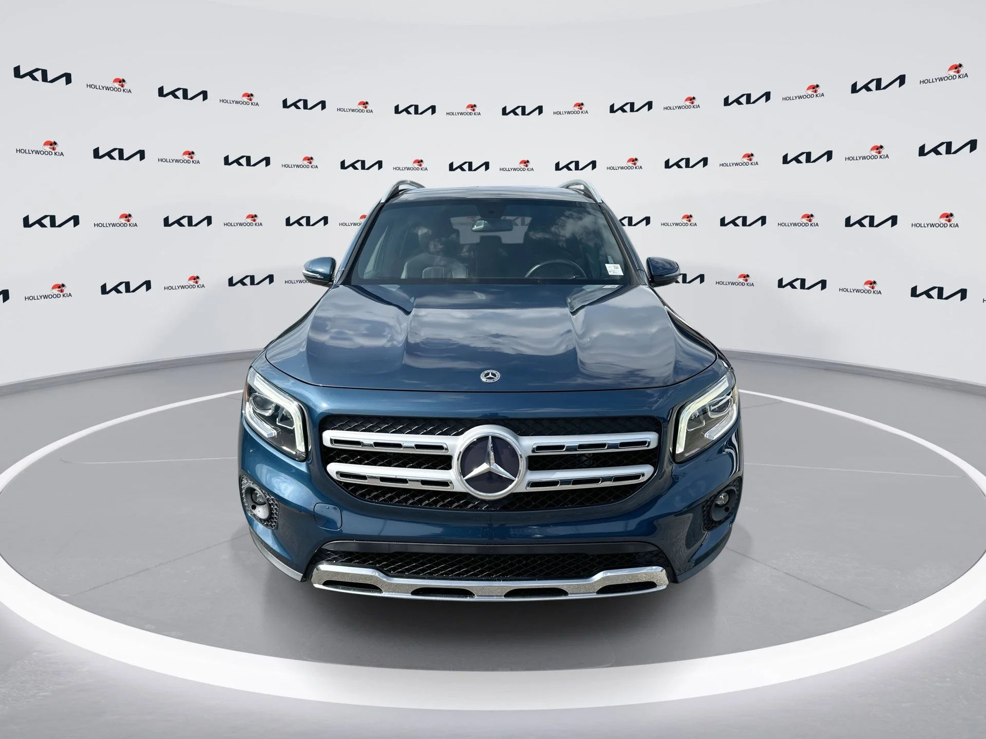 Used 2021 Denim Blue Metallic Mercedes-Benz GLB 250 image 3