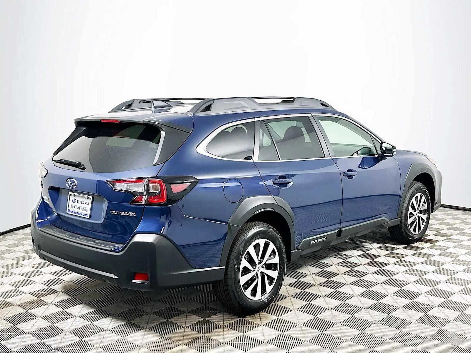 Used 2025 Cosmic Blue Pearl Subaru Premium image 7