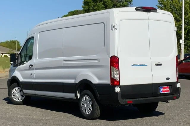 New 2023 White Ford Base image 3