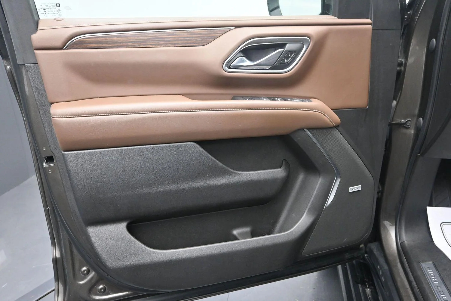 Used 2021 Graywood Metallic Chevrolet High Country image 22