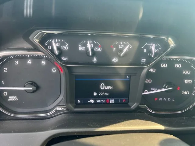 Used 2022 Onyx Black GMC SLT image 18
