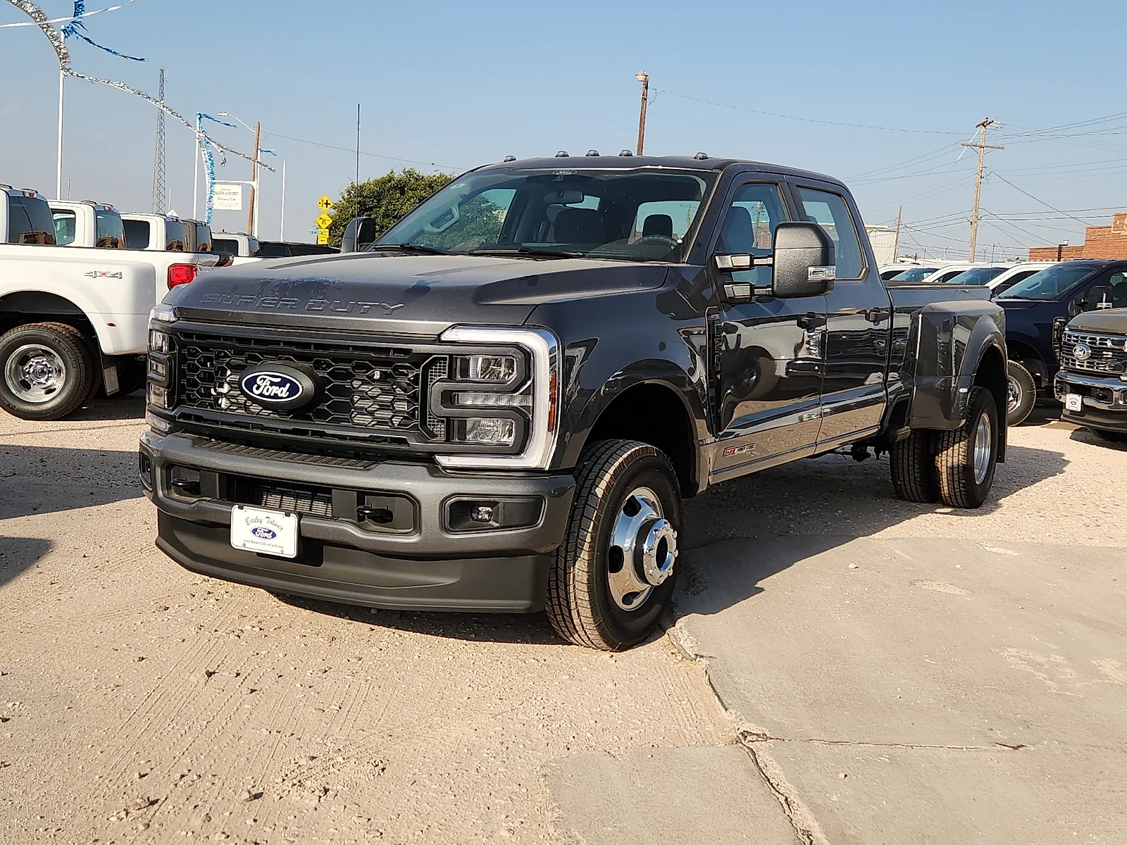 New 2027 Carbonized Gray Metallic Ford XL image 3