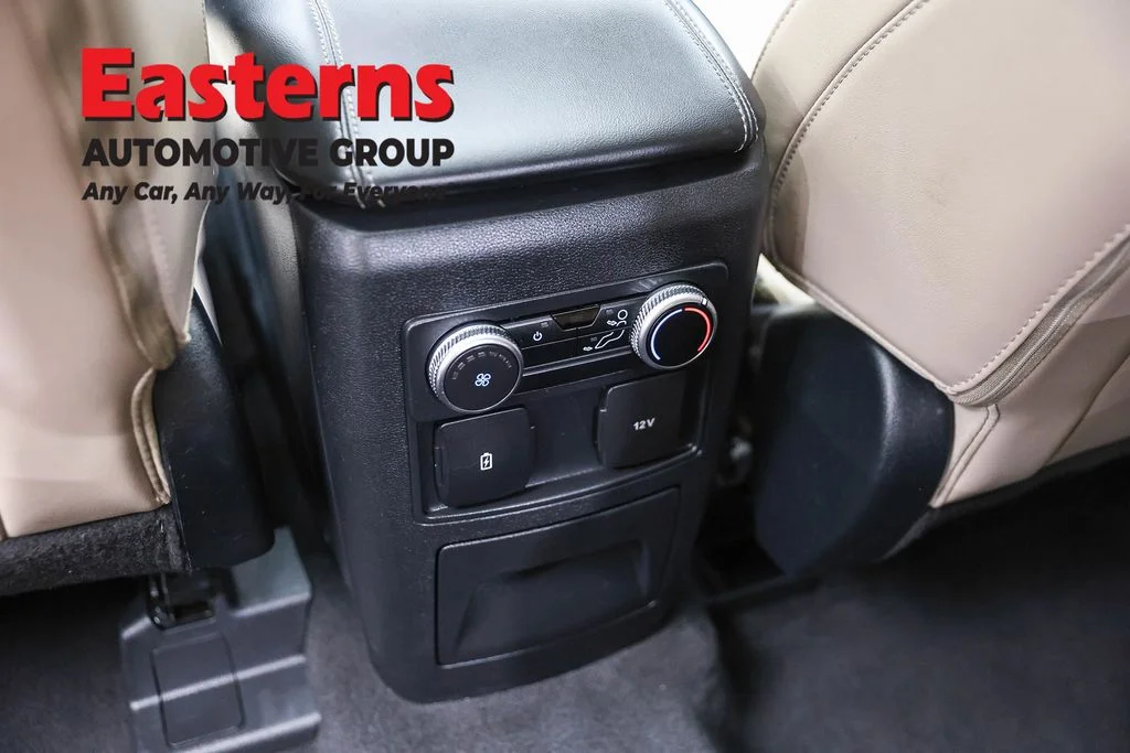 Used 2022 Black Ford XLT image 22
