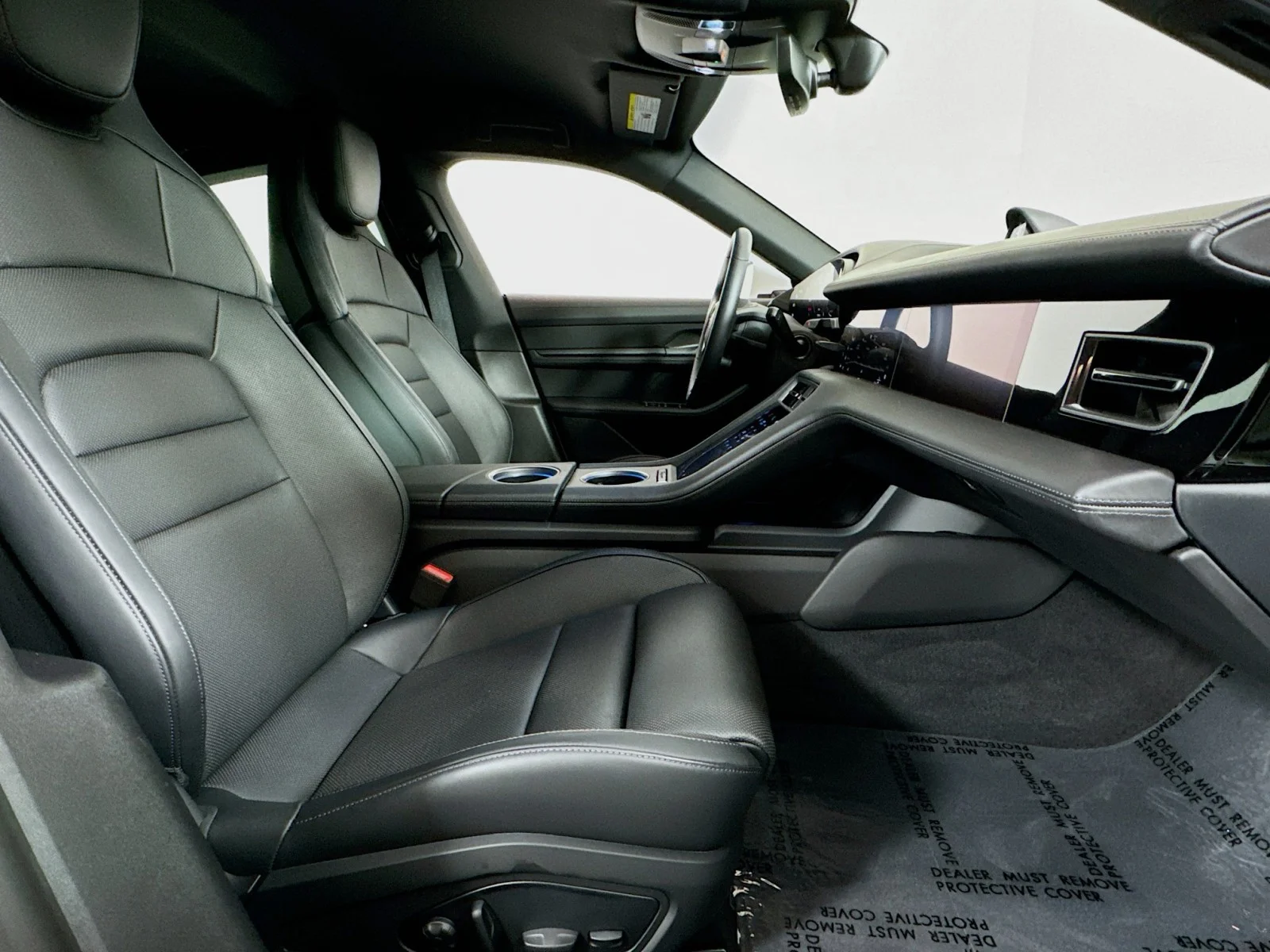 2025 Porsche Taycan S - Photo 25