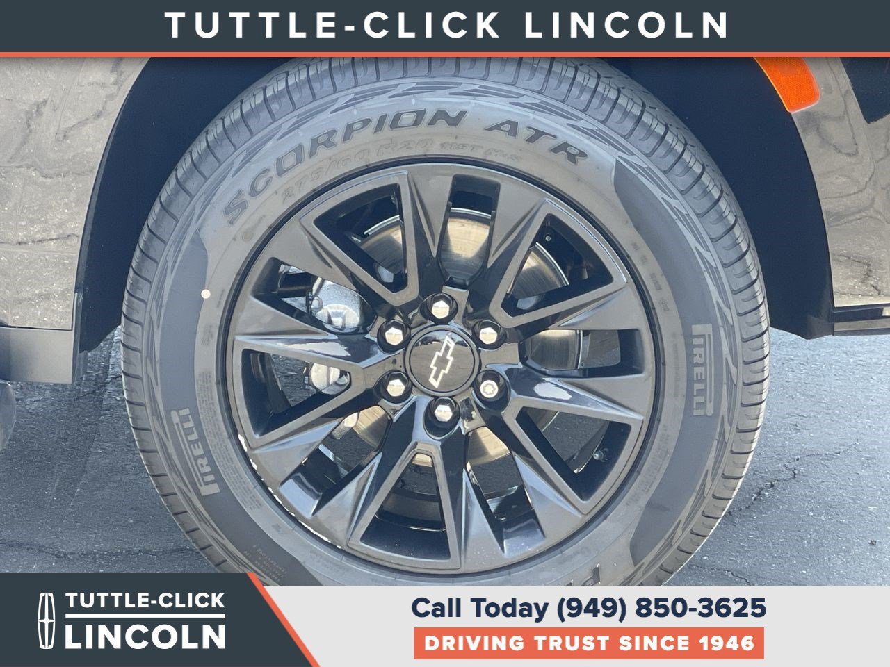 Used 2021 Black Chevrolet Z71 image 10