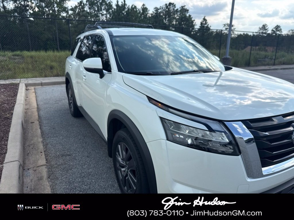 Used 2023 White Nissan SV image 5