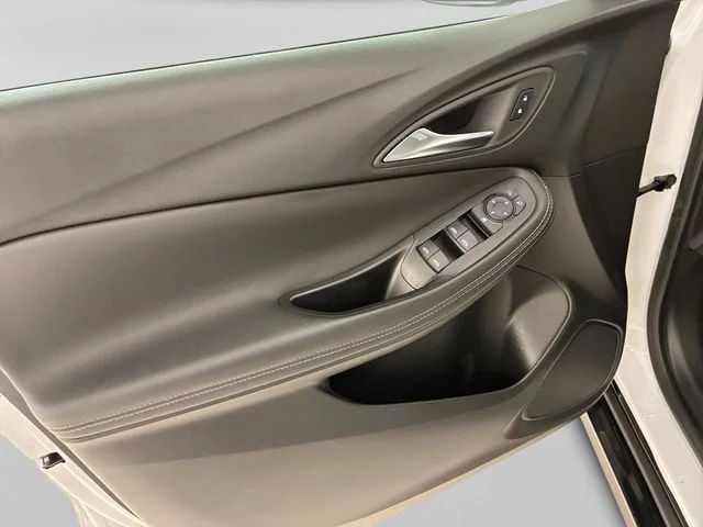 Used 2024 White Buick Sport Touring image 13
