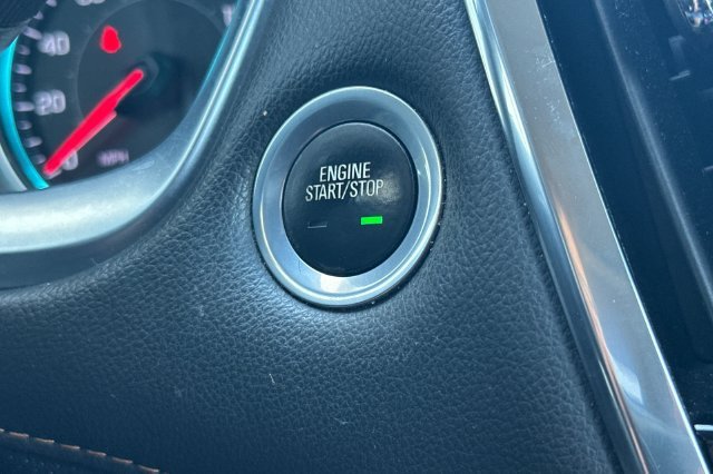 Used 2018 Beige Chevrolet Premier image 23