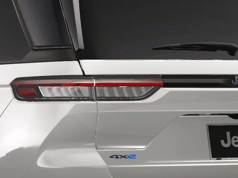 New 2024 Bright White Clearcoat Jeep Trailhawk 4xe image 13