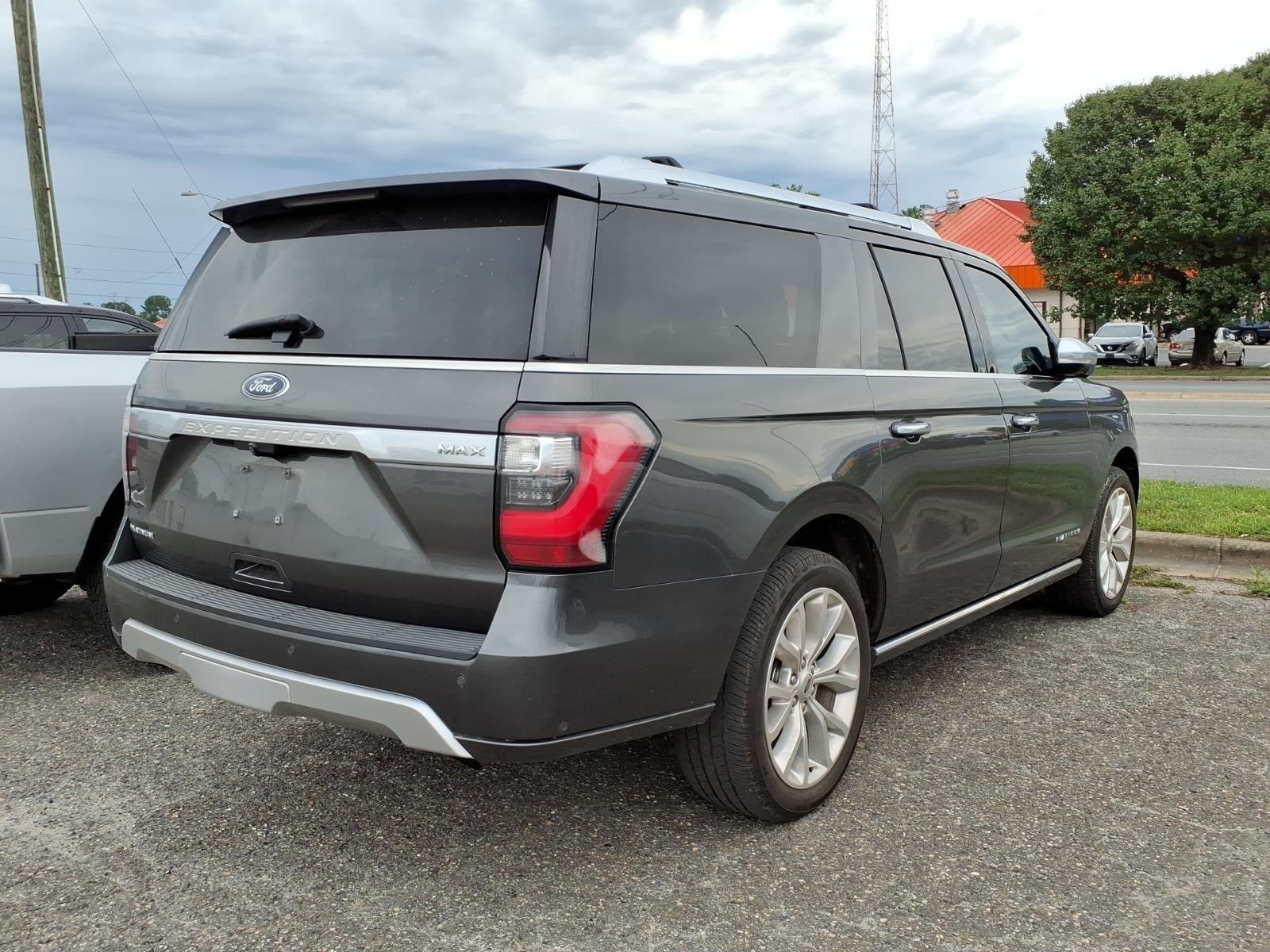 Used 2018 Magnetic Metallic Ford Platinum image 6