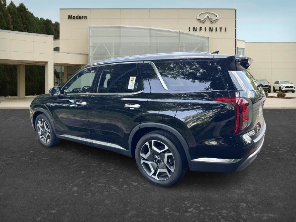 Used 2024 Abyss Black Pearl Hyundai Limited image 6
