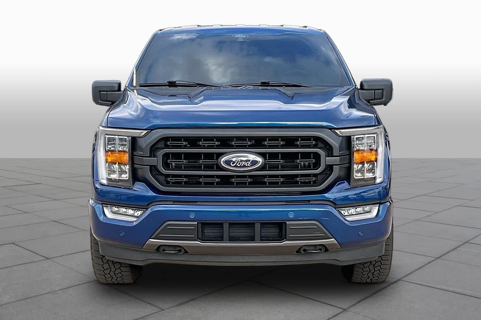 Used 2022 Atlas Blue Metallic Ford XLT image 4