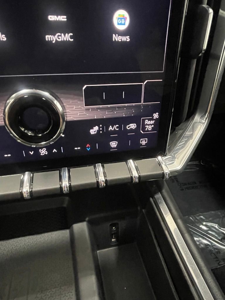 2025 GMC Acadia Elevation - Photo 23
