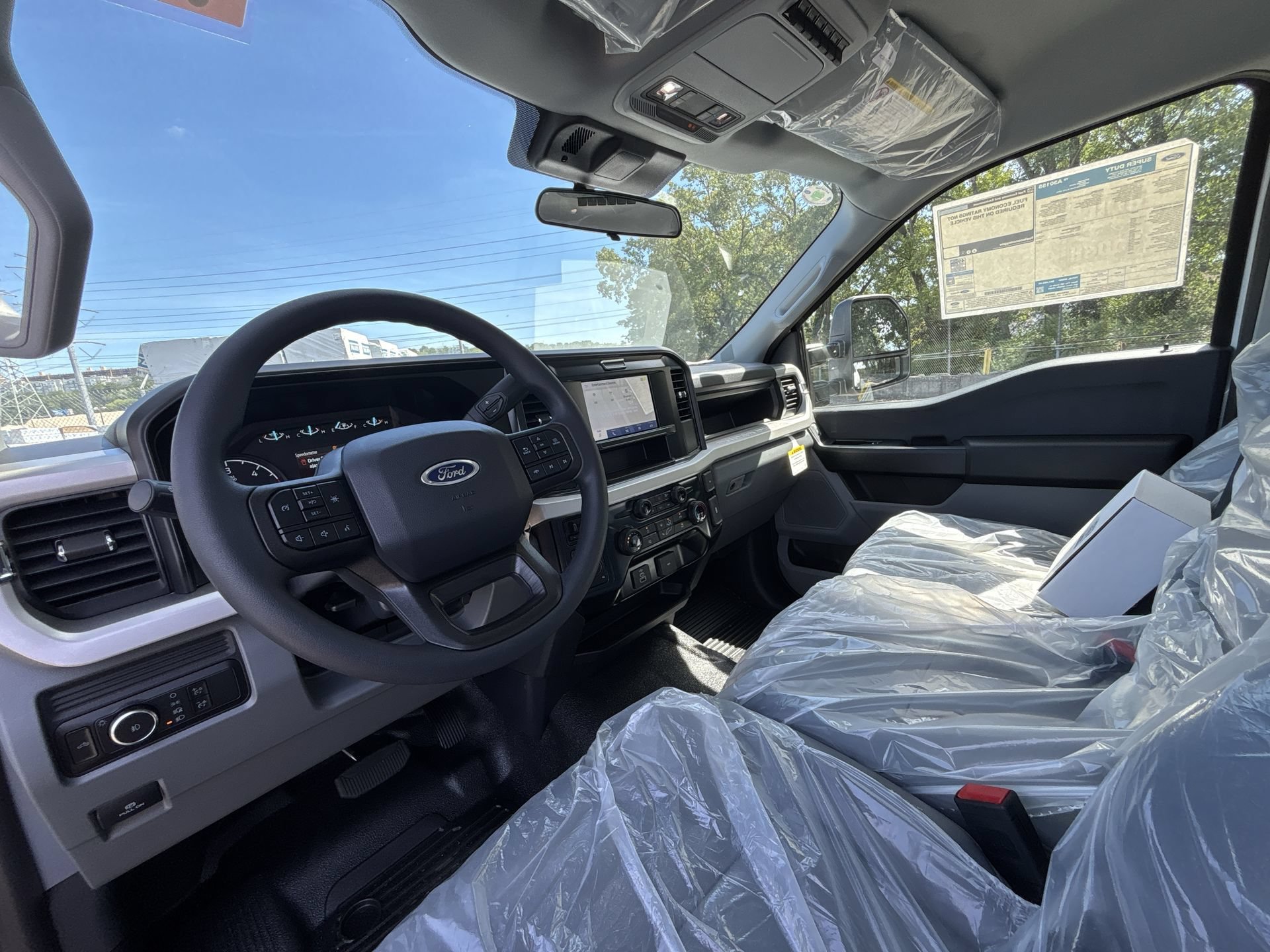 New 2026 Oxford White Ford XL image 22
