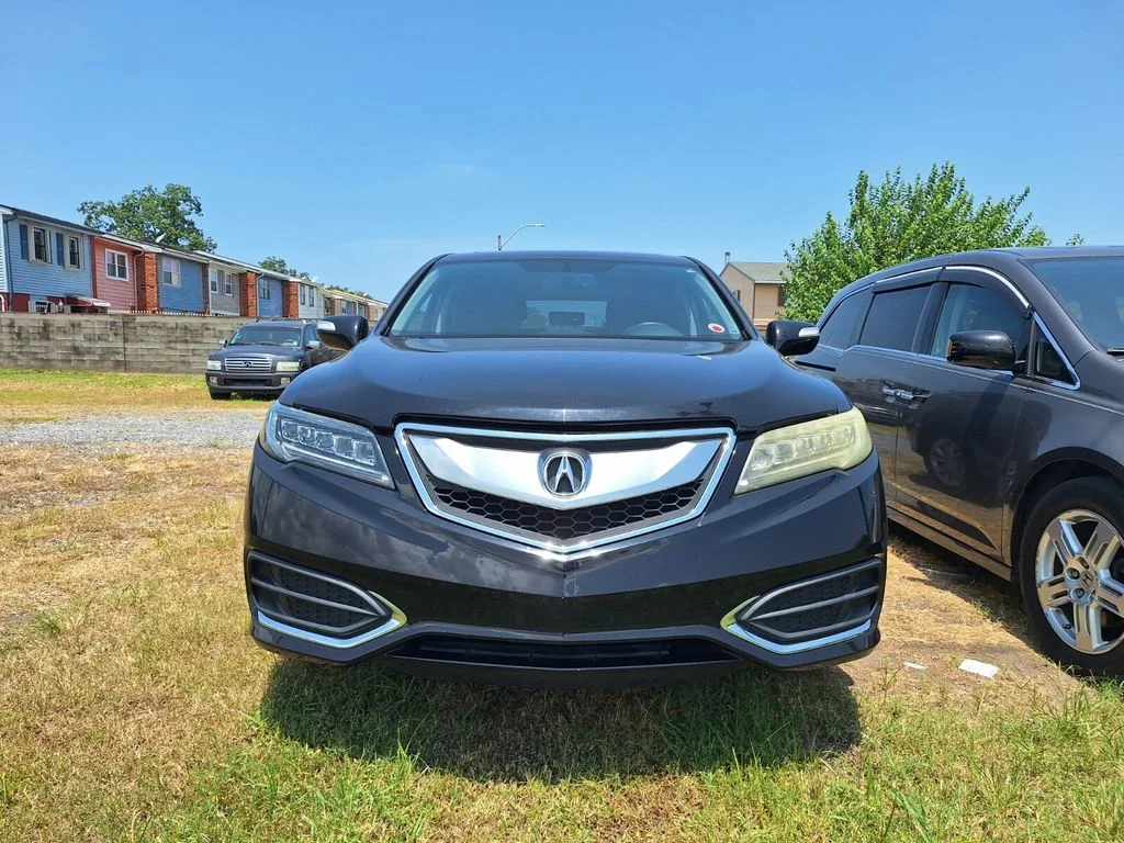 Used 2017  Acura Base image 2