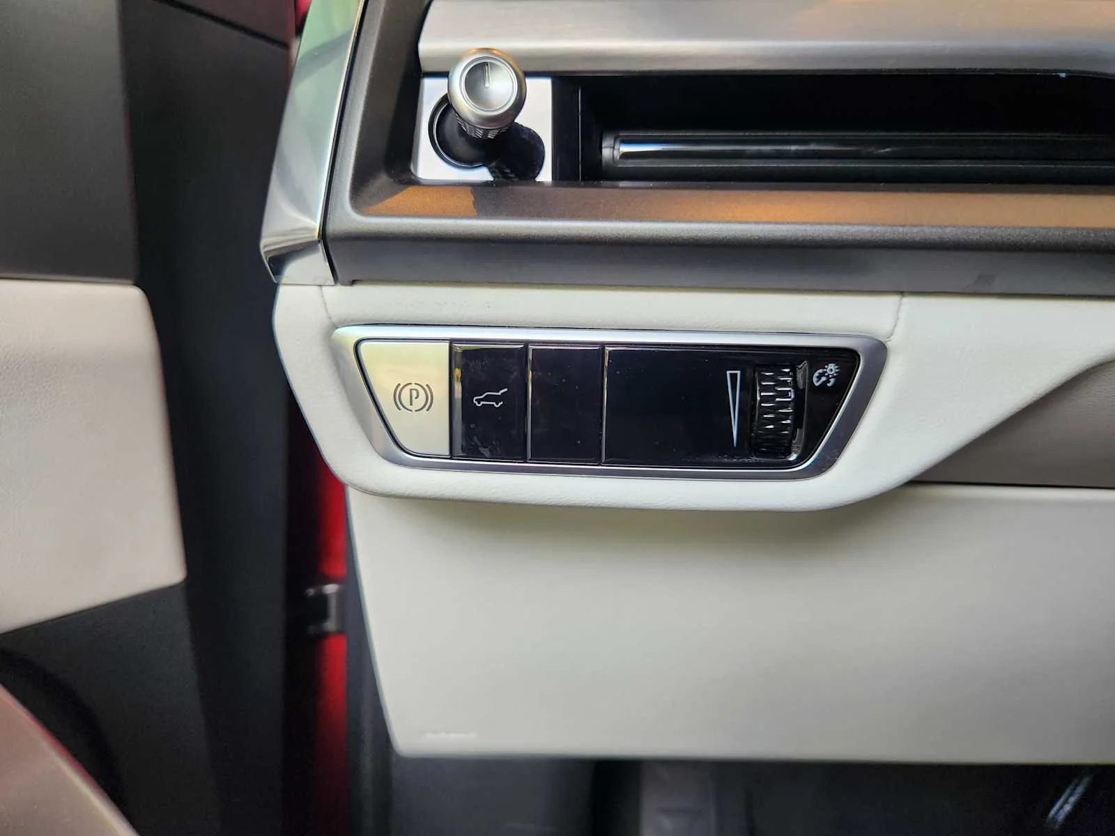 2026 Cadillac VISTIQ Luxury - Photo 14
