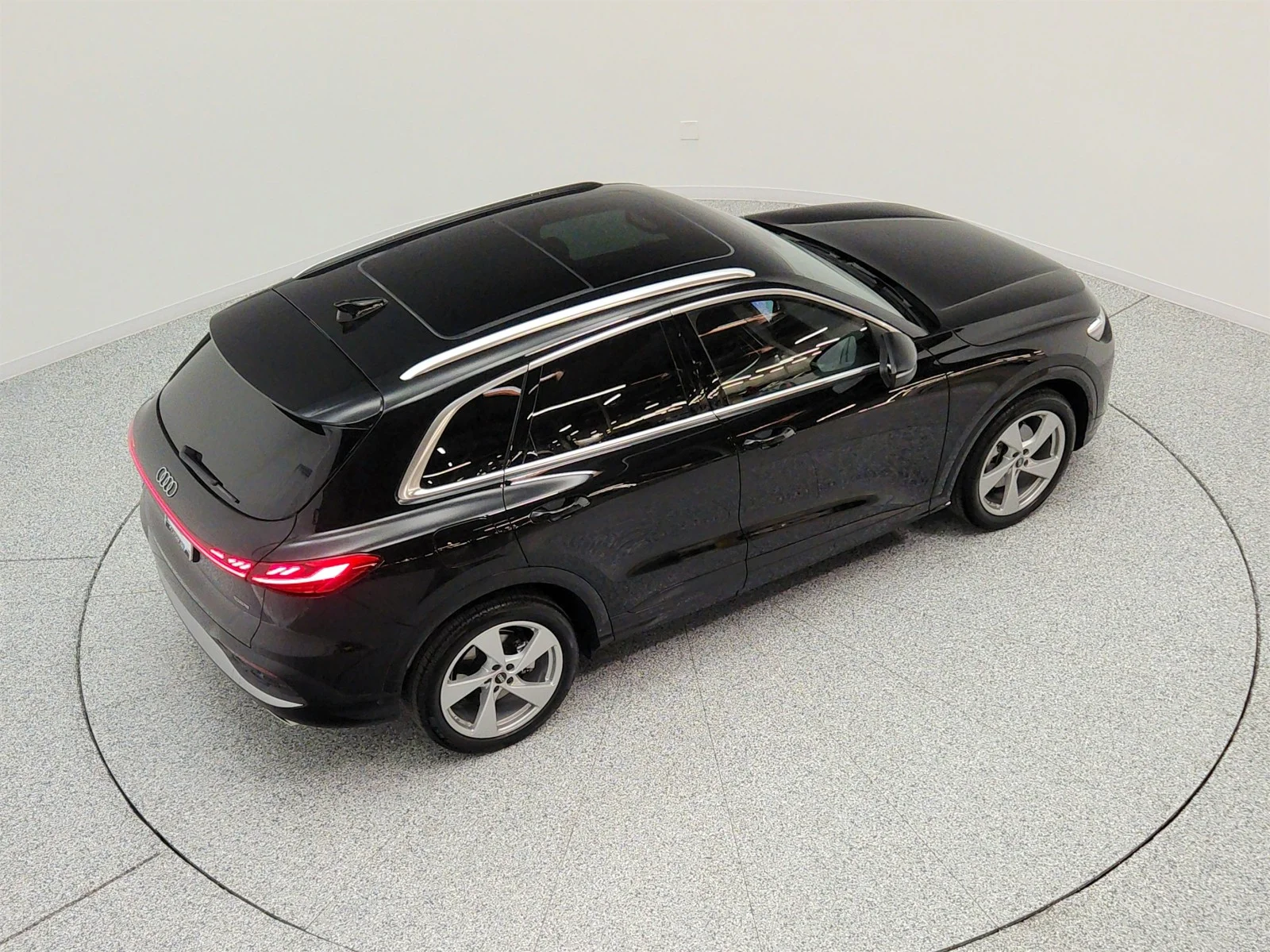 Used 2025 Mythos Black Metallic Audi Prestige 2.0 TFSI quattro image 26