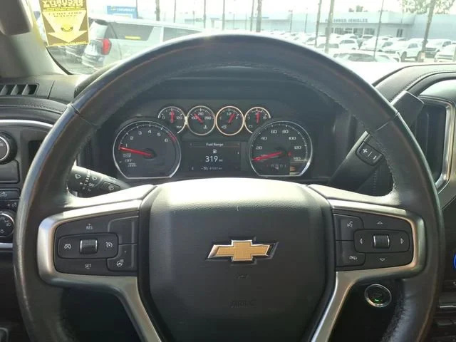 Used 2020 SILVER ICE METALLIC Chevrolet LT image 19