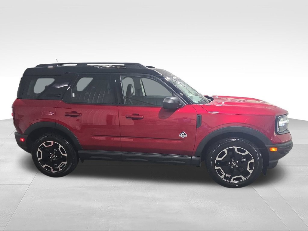 Used 2021 Red Ford Outer Banks image 6