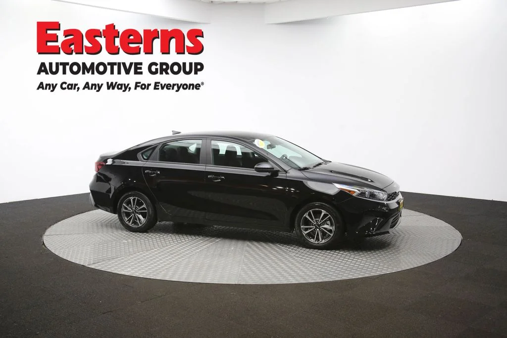 Used 2024 Black Kia LXS image 46