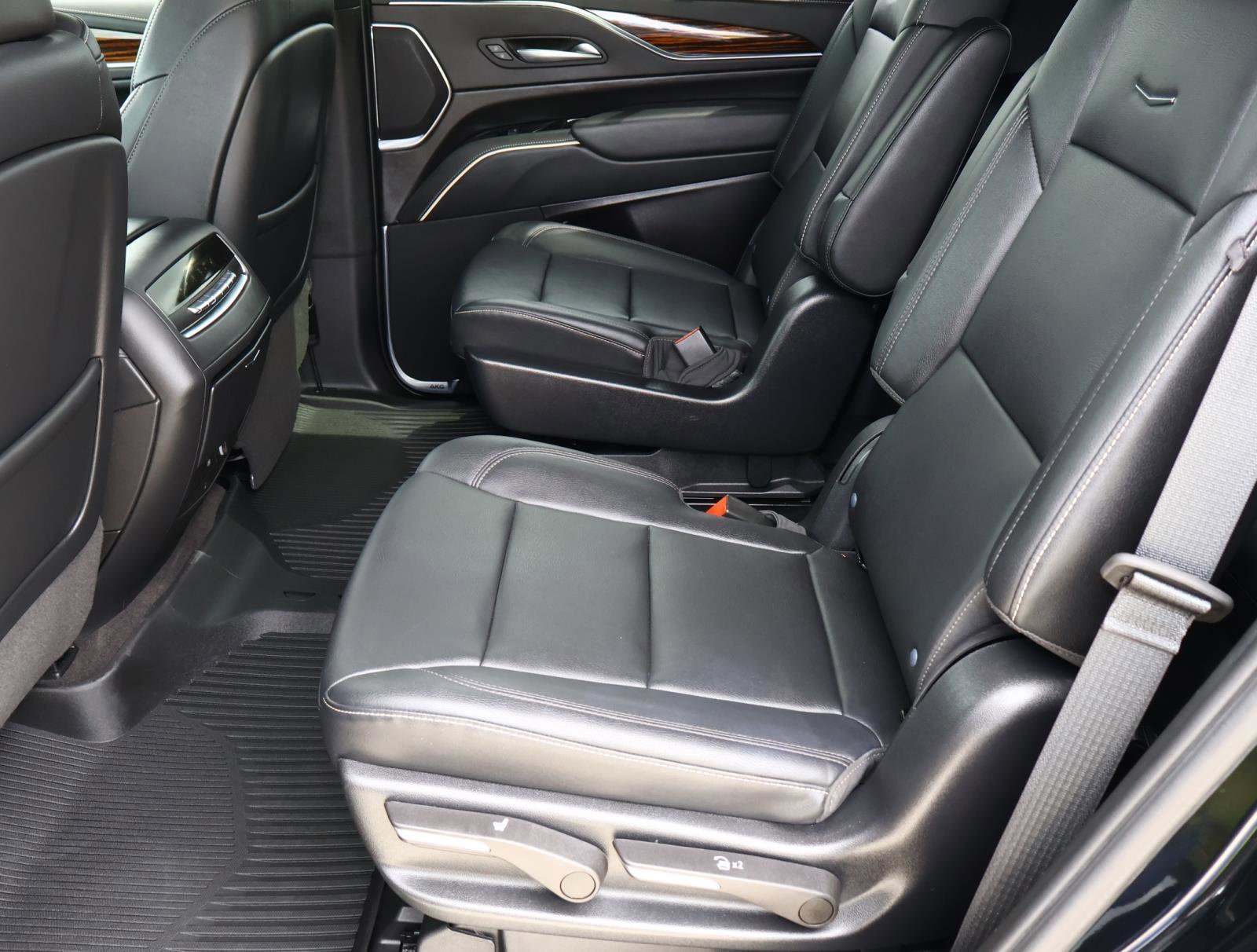 2023 Cadillac Escalade Luxury - Photo 24