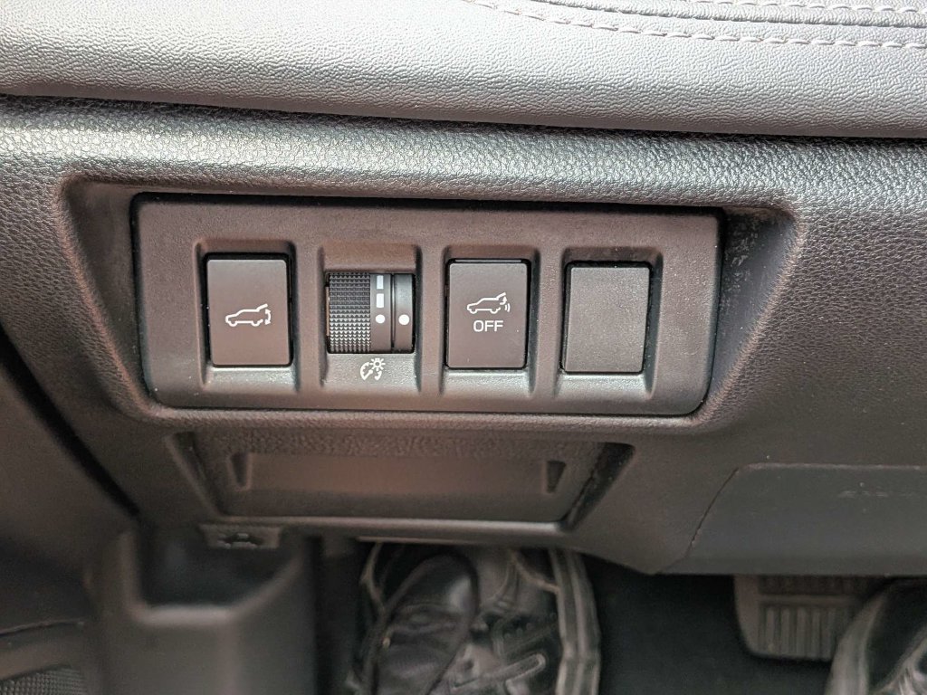 Used 2022 Brown Subaru Limited image 32