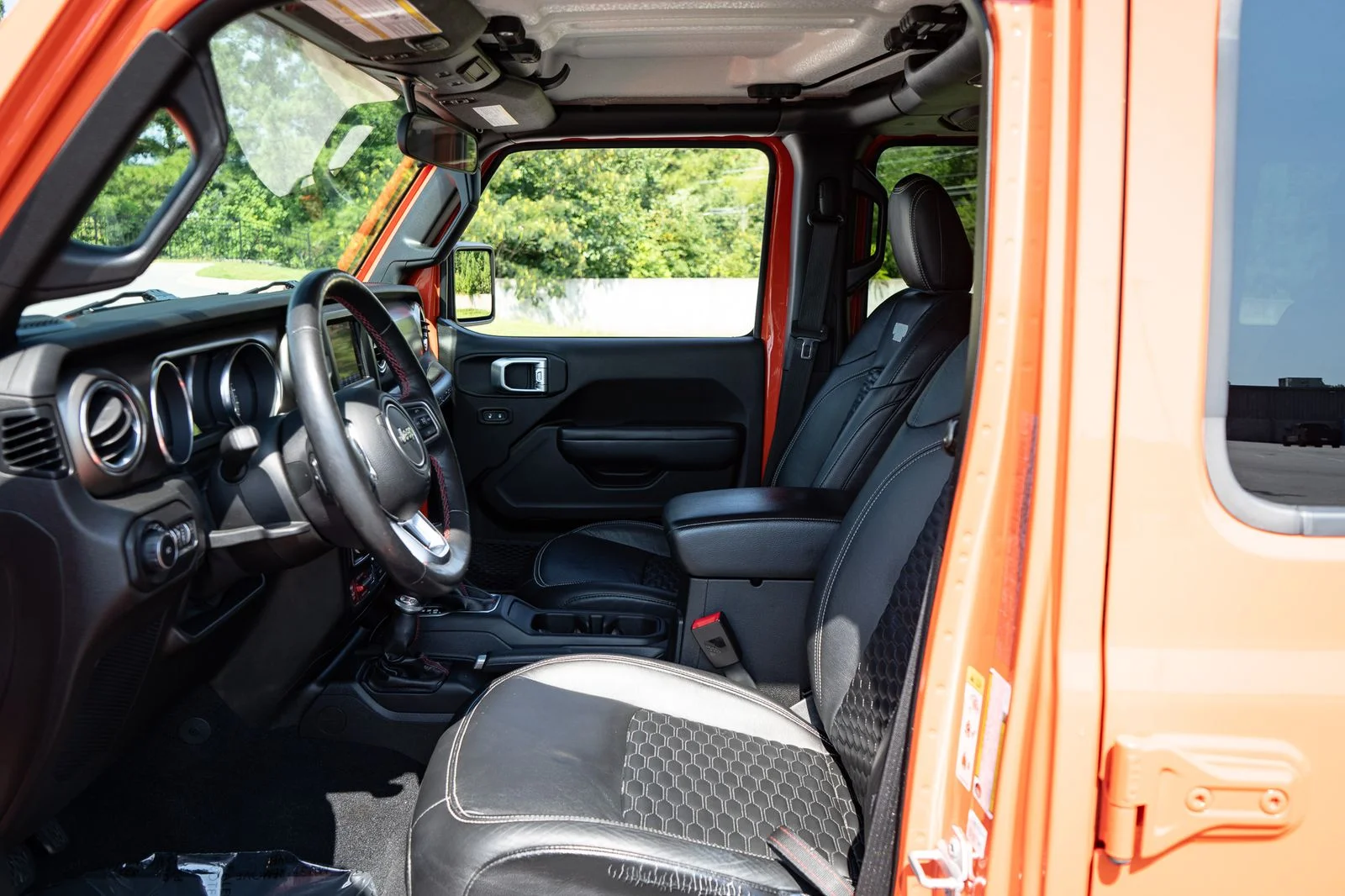 Used 2019 Orange Jeep Unlimited Rubicon image 14