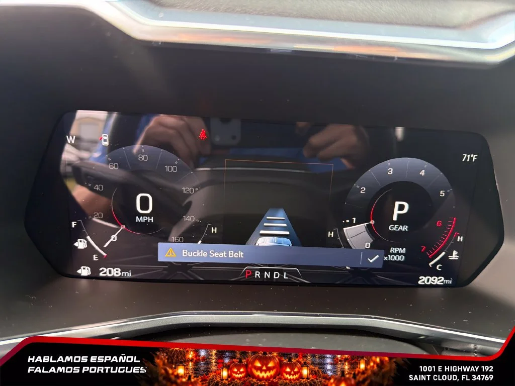 New 2026 Sterling Metallic GMC Elevation image 9