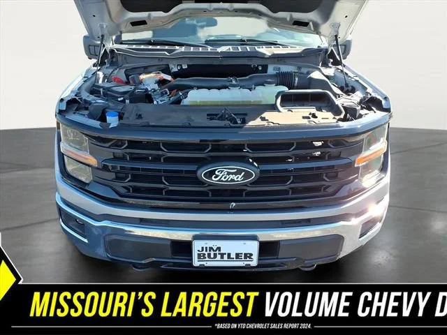 Used 2024 Silver Ford XLT image 18