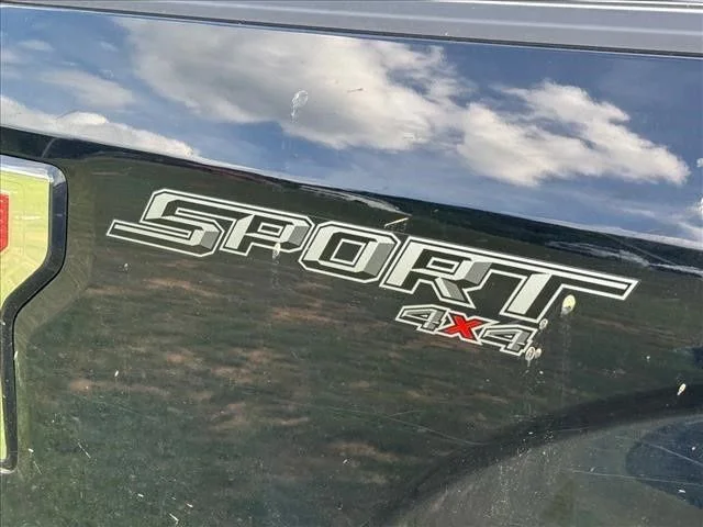 Used 2018 Black Ford XLT image 9
