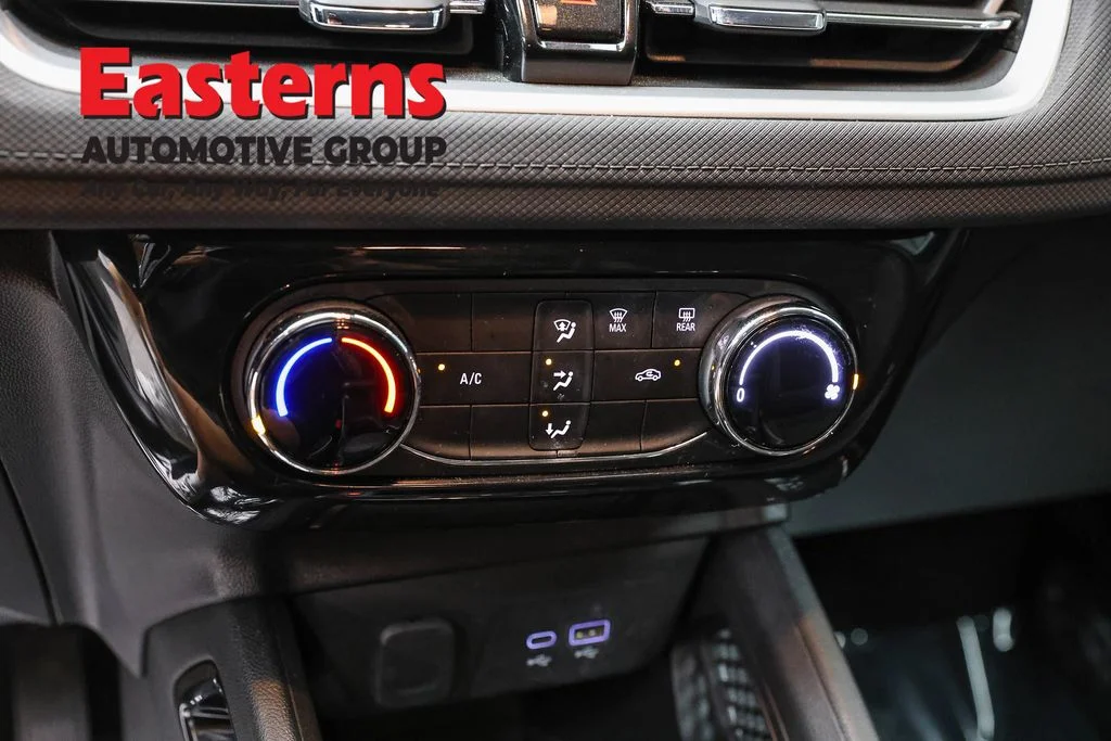 Used 2024 Gray Chevrolet LT image 19