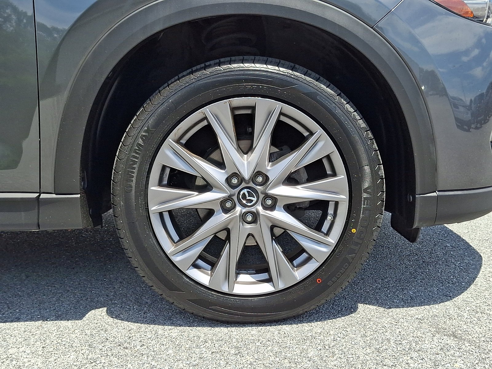 Used 2020 Machine Gray Metallic Mazda Grand Touring image 9