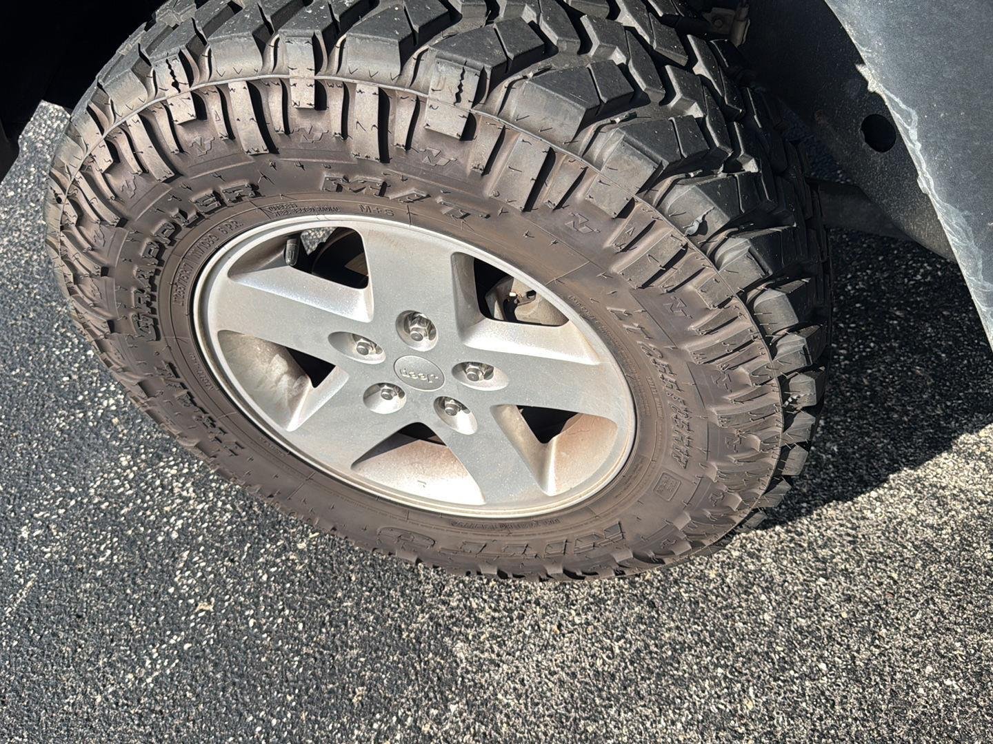 Used 2016 Black Clearcoat Jeep Sport image 12