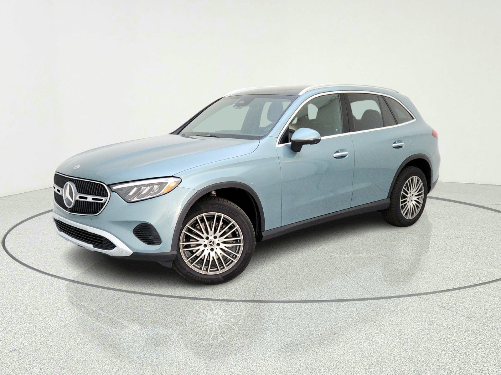 New 2026 Verde Silver Metallic Mercedes-Benz GLC 300 SUV image 1