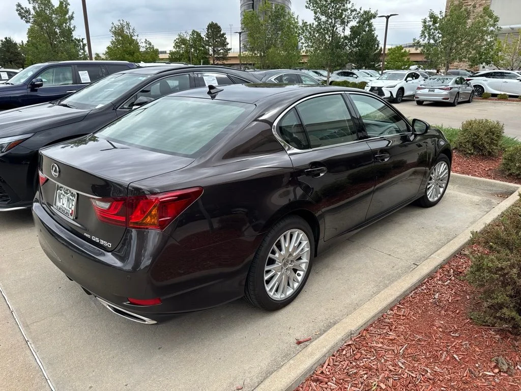 Used 2013 Red Lexus 350 image 3